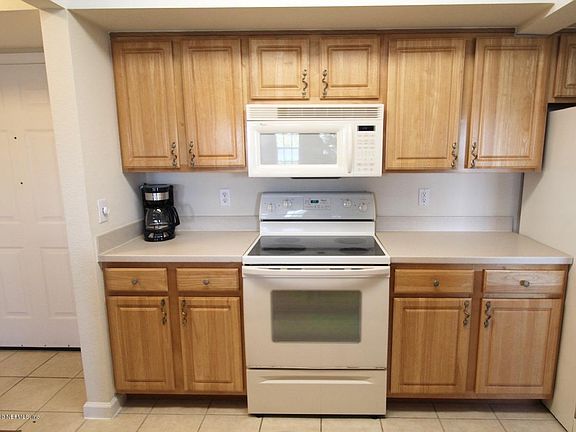 3rd image of 10075 N Gate Pkwy #1604