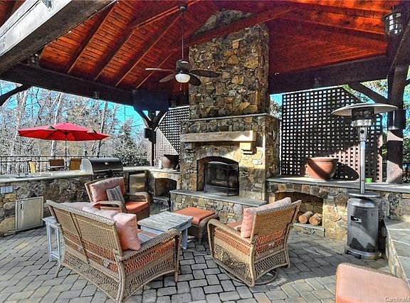 3rd image of 2924 Providence Trail Ln