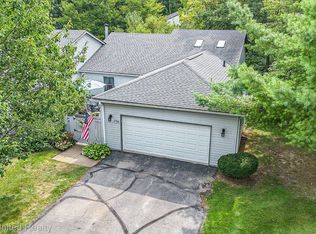 2763 Breckenridge Dr, Brighton, MI 48114
