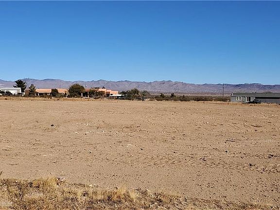 2nd image of Dugas Rd