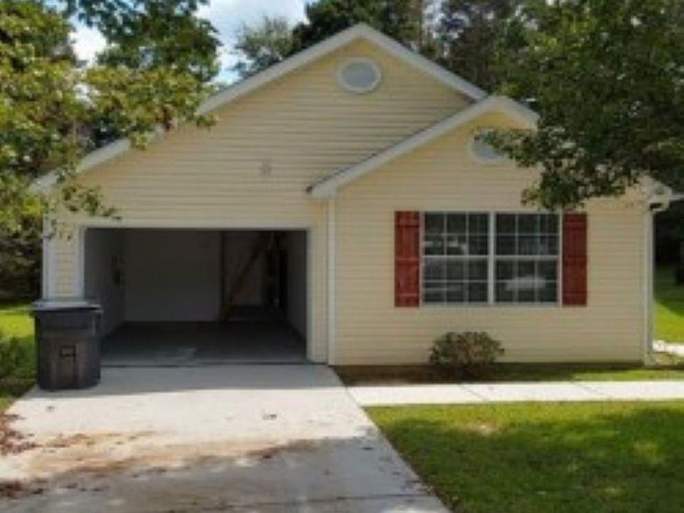1st image of 1198 Foxwood Dr