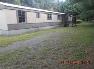 351 Locust Ridge Rd, Woodlawn, VA 24381