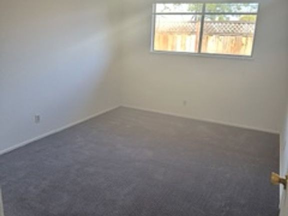 5th image of 2034 Halterman Ave #B