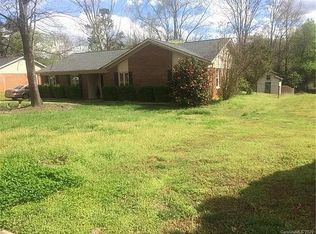 9018 Trailhead Ct, Charlotte, NC 28227