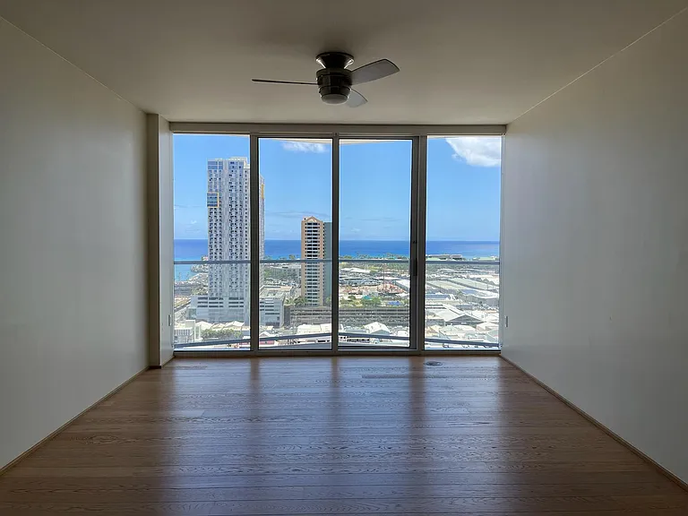 888 Kapiolani Blvd — Photo 2