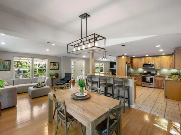 21 Los Robles Court, St. Helena, CA 94574