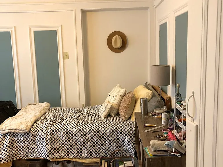 Newport Manor — Photo 106