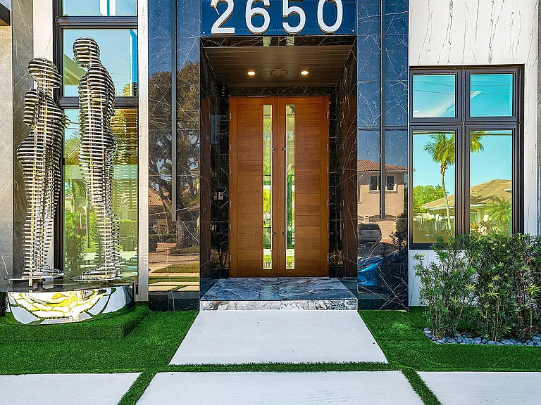 2650 NE 48th Ct — Photo 12