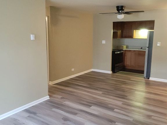 5th image of 727 S Maple Ave #100