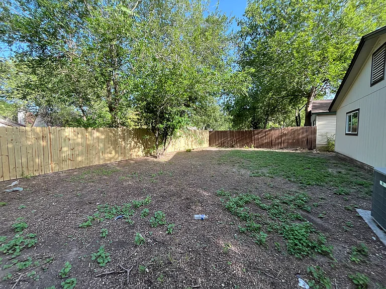 2826 Fisher Field Dr — Photo 13