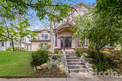 385 Longspur Dr Photo 1