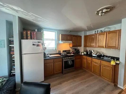 Rented by REALTY QUEST NEW YORK INC | media 4