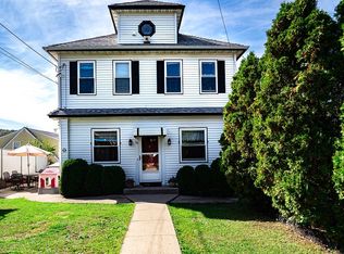 62 Cayuga Ave, Staten Island, NY 10301