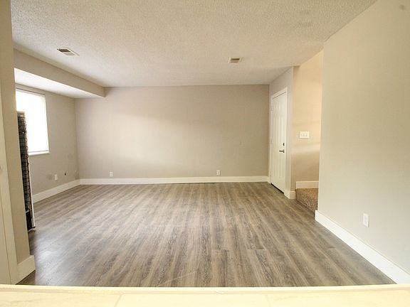 2nd image of 308-314 Stanaford Pl #310