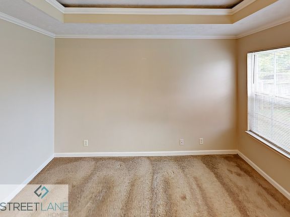 3rd image of 3133 Holsted Dr
