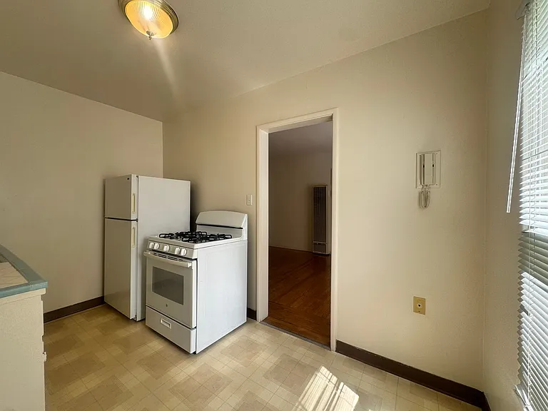 2230 10th Avenue — Photo 3