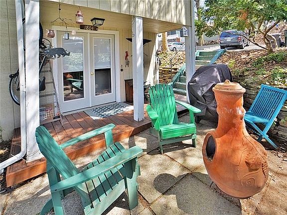 3rd image of 664 6th St