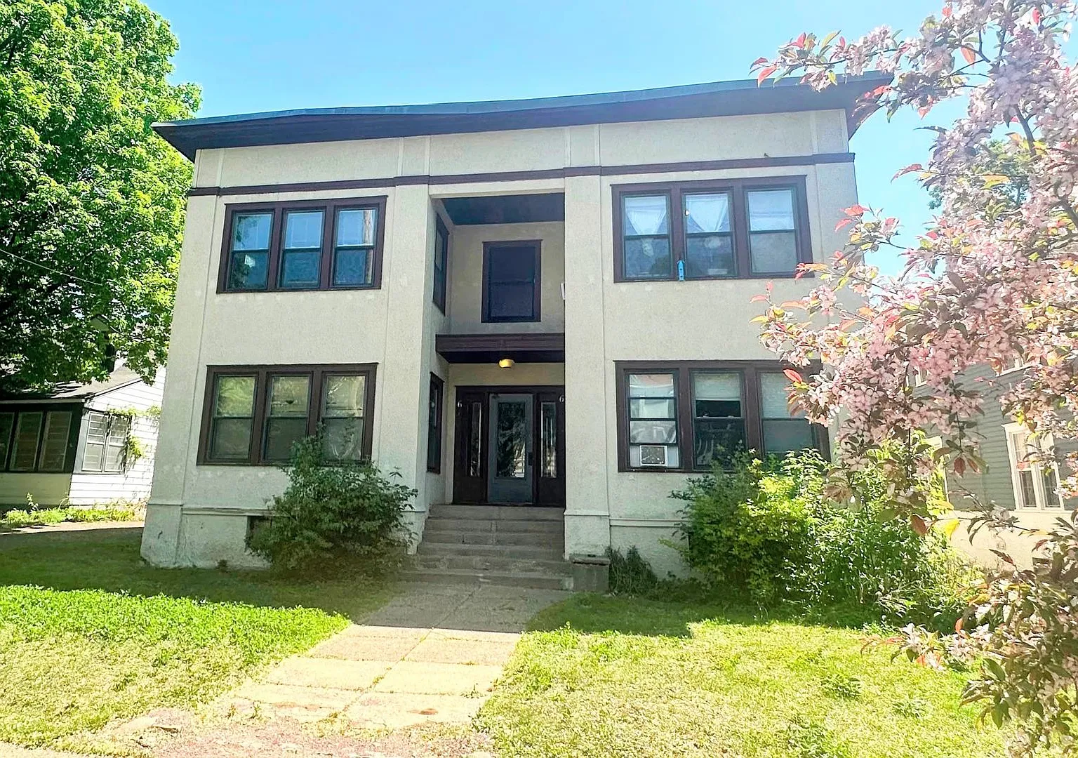 **2 Bedroom Apartment in Prospect Park** — Photo 2