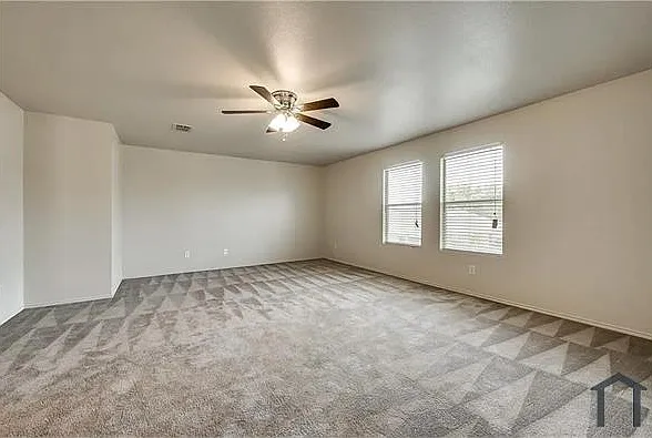 1109 Boxwood Dr — Photo 13