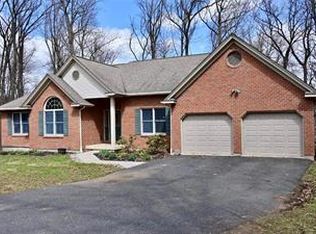 5967 Robin Ln, Coopersburg, PA 18036