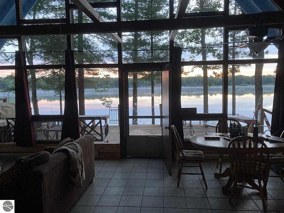 1st image of 3650 Little Island Dr
