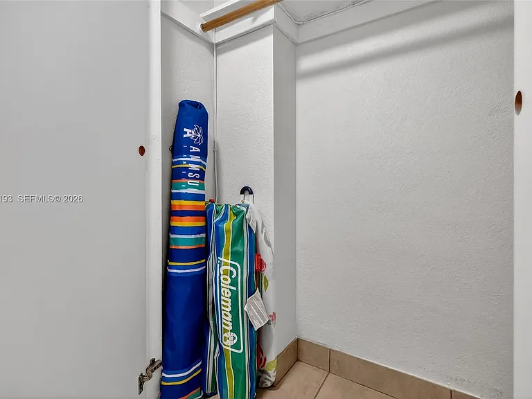 19201 Collins Ave #1123 — Photo 31