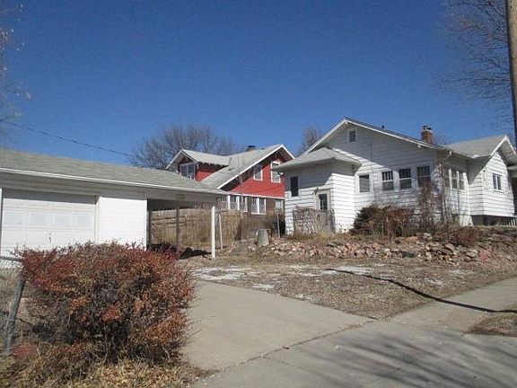 2nd image of 1045 S 34th St
