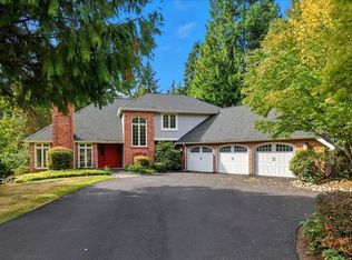 22512 76th Ave SE, Woodinville, WA 98072