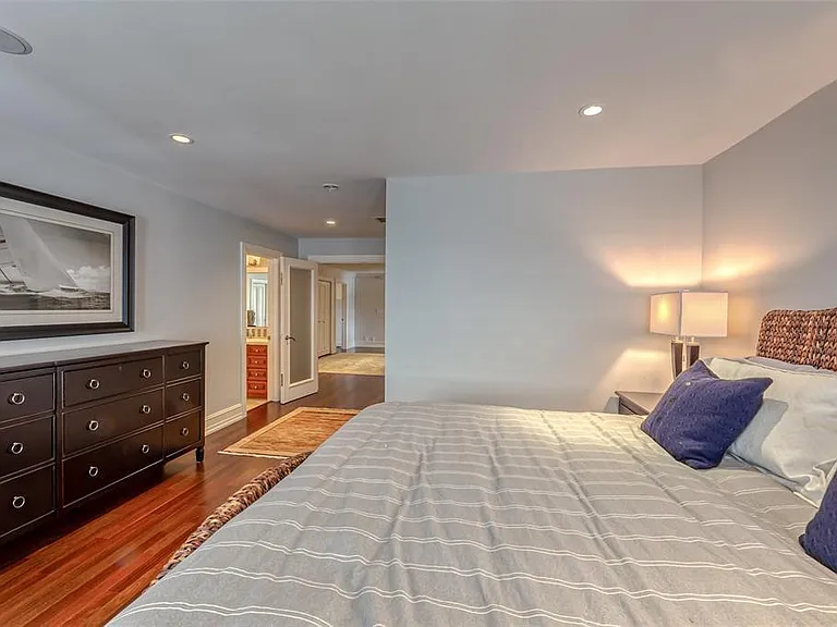 1313 E Lake Dr — Photo 79