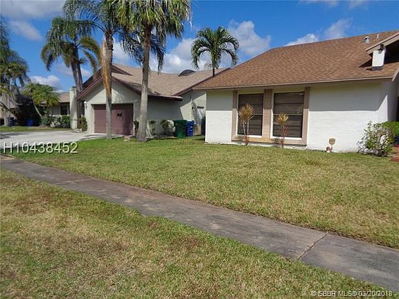 3rd image of 7433 NW 47th Pl