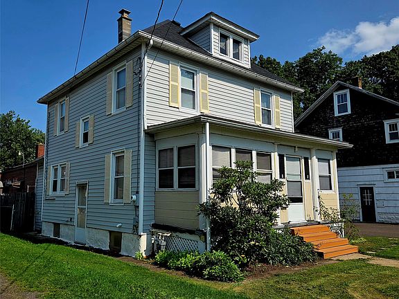 3rd image of 23 Massachusetts Ave