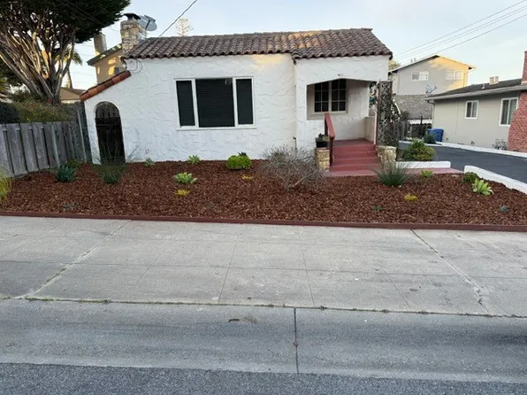 920 Roosevelt St, Monterey, CA 93940