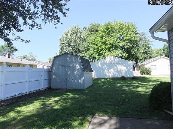 3rd image of 7370 Fern Dr