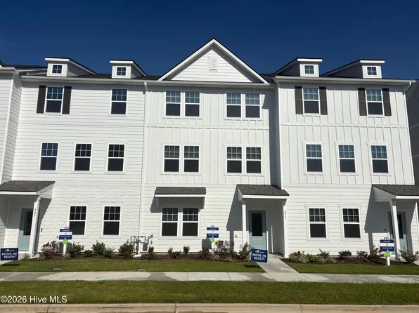 233 Pelican Flight Loop, Wilmington, NC 28412