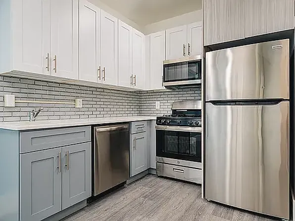 1084 Fulton St #2F, Brooklyn, NY 11238