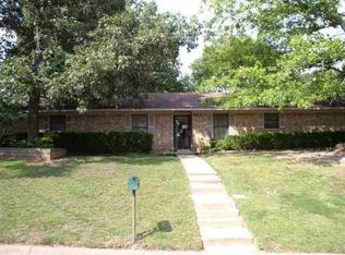 1501 Grayson Dr, Longview, TX 75604
