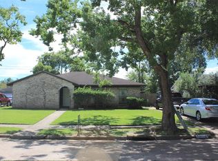 10702 Sagedowne Ln, Houston, TX 77089