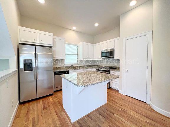 3rd image of 11504 Main Pine Dr