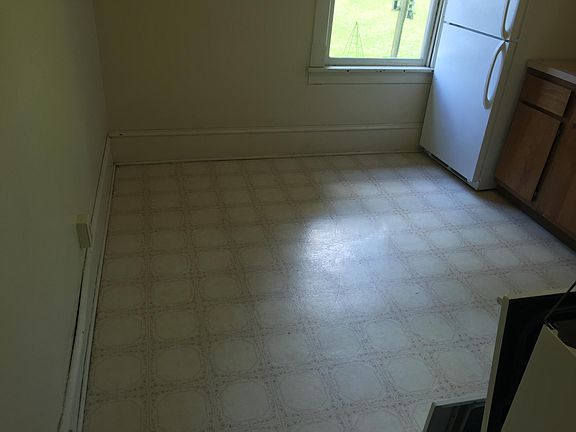 2nd image of 239 N Thomas St #2A