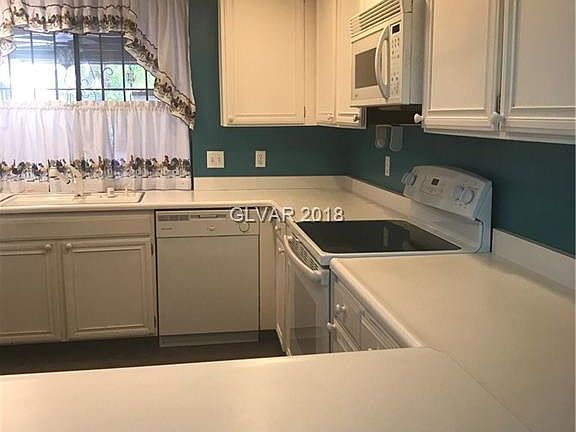 4th image of 2460 El Paseo Cir