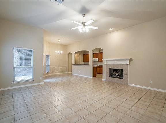 5th image of 8057 Whitehart St