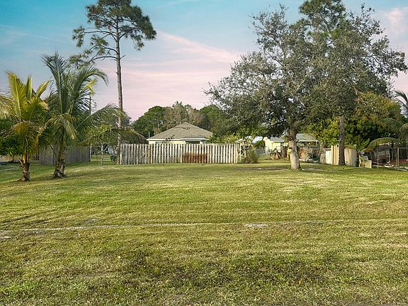 3rd image of 375 SW Dwight Avenue