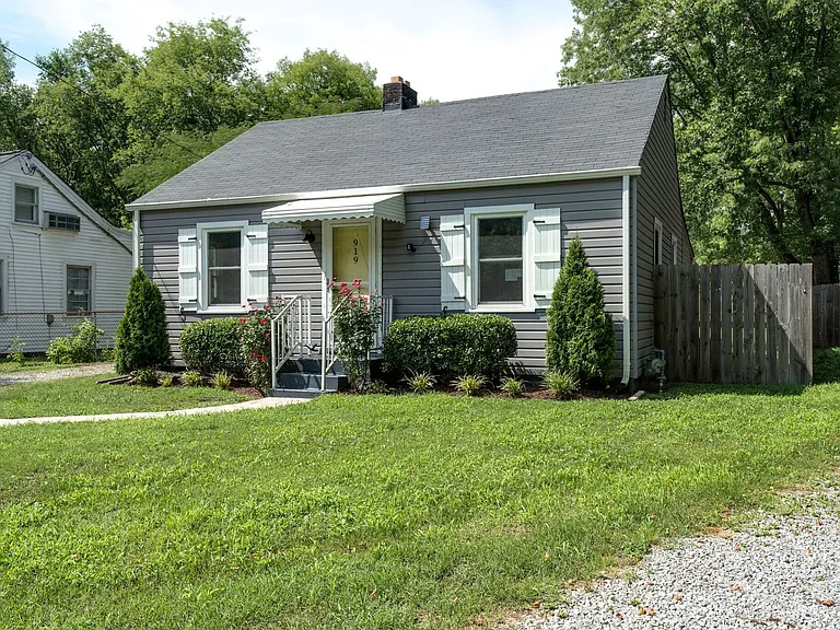 919 Sharpe Ave — Photo 4