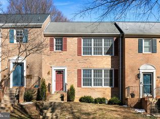 27 N Oakland St, Arlington, VA 22203
