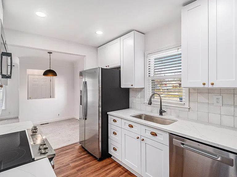 4526 Cooper Ave — Photo 5