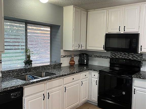 5th image of 1115 Grand Park Dr