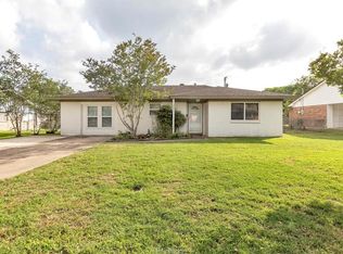 3804 Craig St, Bryan, TX 77802