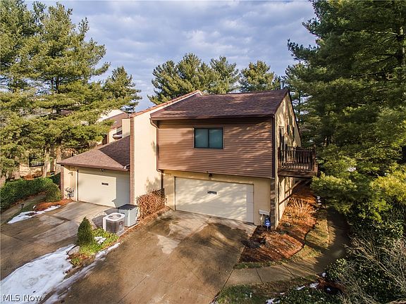 2nd image of 1893 Brookwood Dr