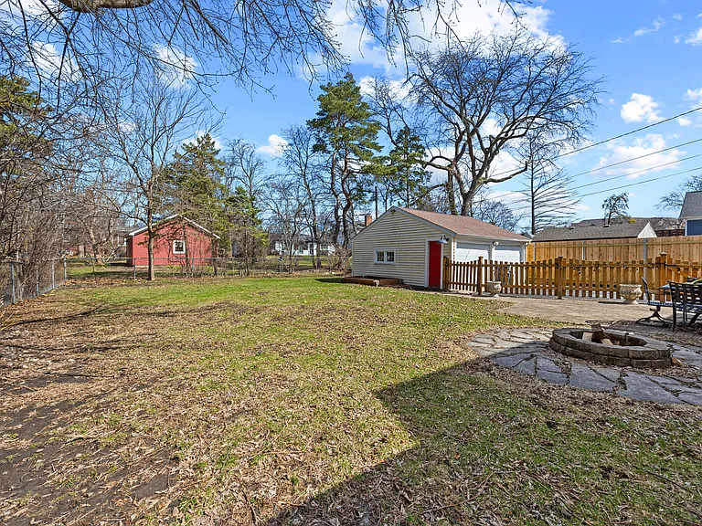 914 Central Ave — Photo 23