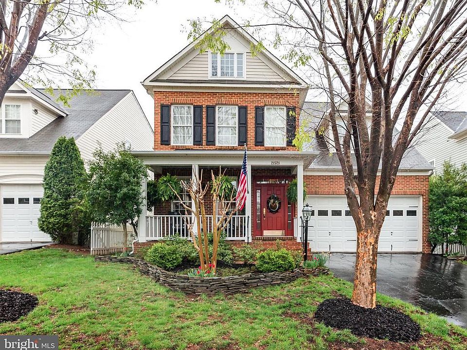 Classic southern charm: red door, private porch